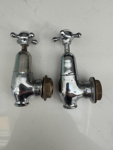 Pair vintage globe - pair, taps