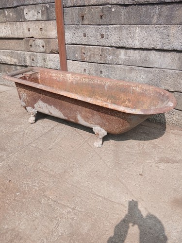 Vintage roll top bath - top, bath,