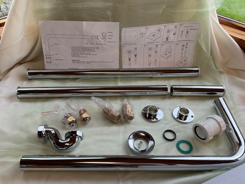 Chrome roll top bath - top,